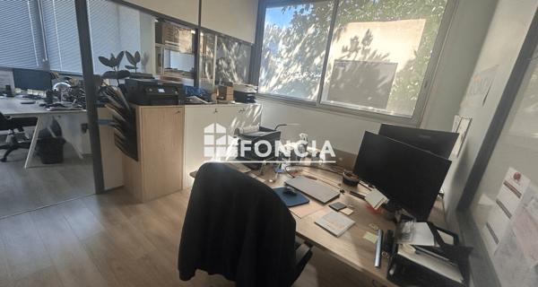 Location Local commercial 1 pièce 470 m² - Vienne 38200