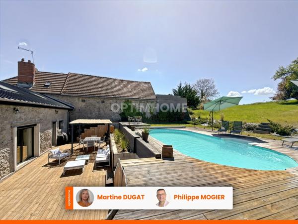 Ancienne maison en pierre entièrement rénovée qui conjugue authenticité et prestations contemporaines avec piscine