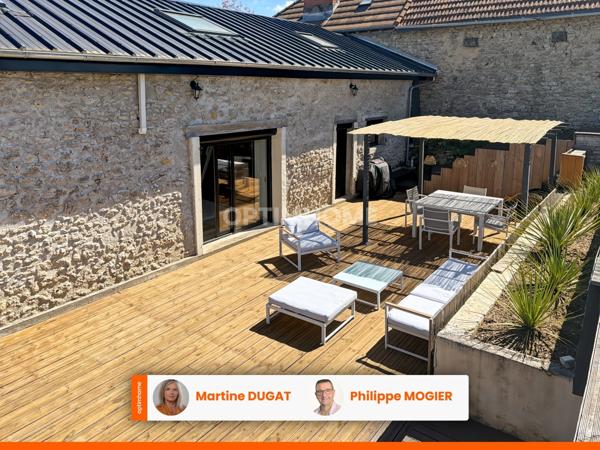 Ancienne maison en pierre entièrement rénovée qui conjugue authenticité et prestations contemporaines avec piscine