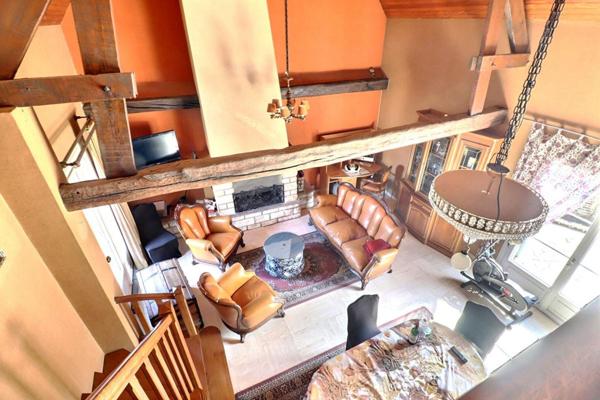 Maison de charme au Mont-Saint-Adrien