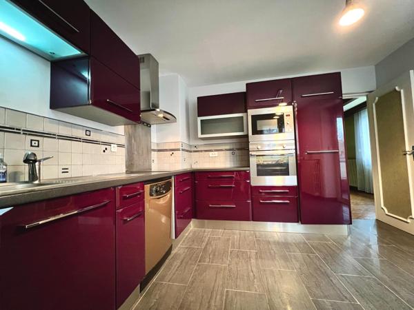 Maison individuelle - 4 chambres - Terrain clos