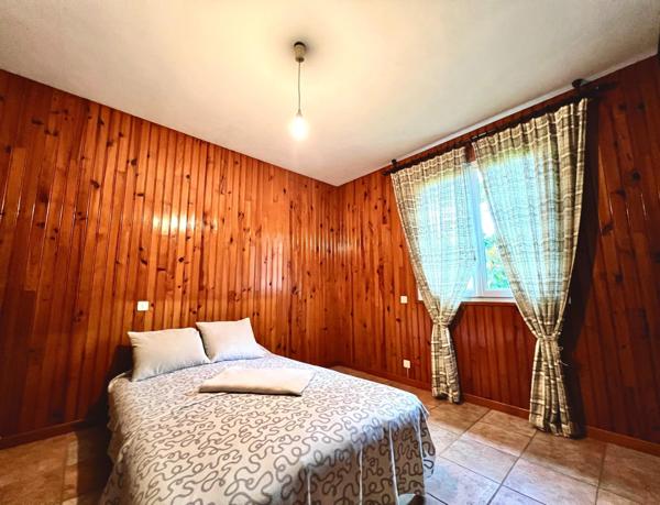 Maison individuelle - 4 chambres - Terrain clos