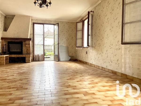 Maison rustique 3 pièces de 53 m² à Martizay (36220)