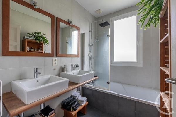 Maison à vendre  9 pièces - 168,85 m2 CHAMPIGNY SUR MARNE - 94