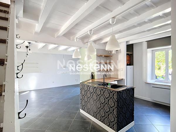 Maison Lucenay - centre bourg - 2 chambres - jardin paysager - belle piece de vie lumineuse