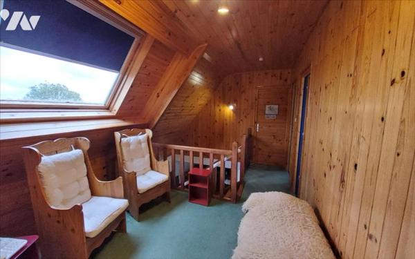 CARHAIX - MAISON 6 PIECES