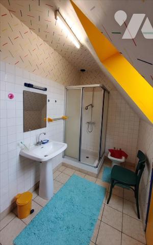 CARHAIX - MAISON 6 PIECES