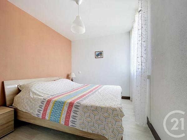 Appartement F4 à vendre  4 pièces - 69,21 m 2   BAGNOLS SUR CEZE  - 30