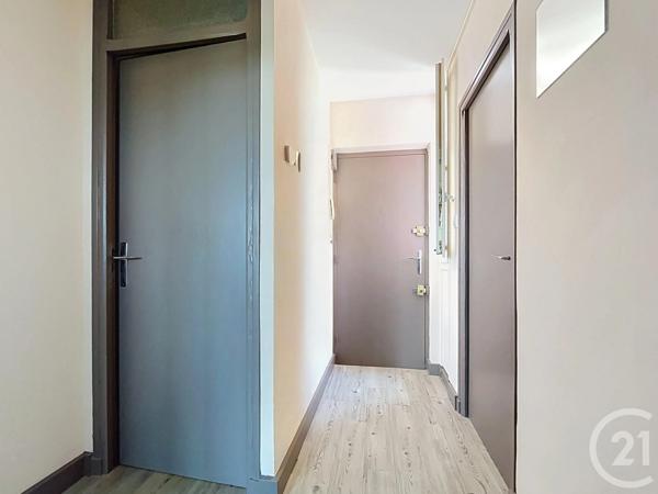 Appartement F4 à vendre  4 pièces - 69,21 m 2   BAGNOLS SUR CEZE  - 30
