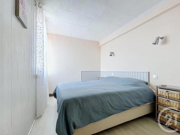 Appartement F4 à vendre  4 pièces - 69,21 m 2   BAGNOLS SUR CEZE  - 30