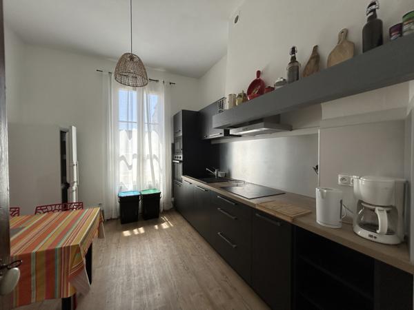 Agen (47000) IMMEUBLE 212 M2 AVEC 4 APPARTEMENTS ET UN LOCAL COMMERCIAL