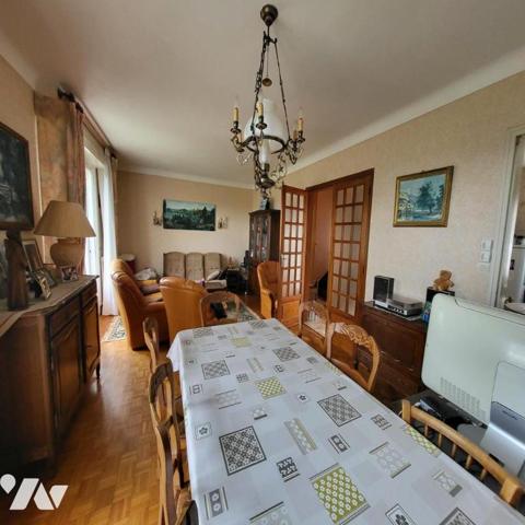 Maison d'habitation à vendre dans le centre de Châteauneuf du Faou, Finistère 29