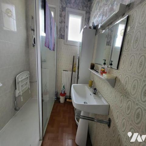 Maison d'habitation à vendre dans le centre de Châteauneuf du Faou, Finistère 29