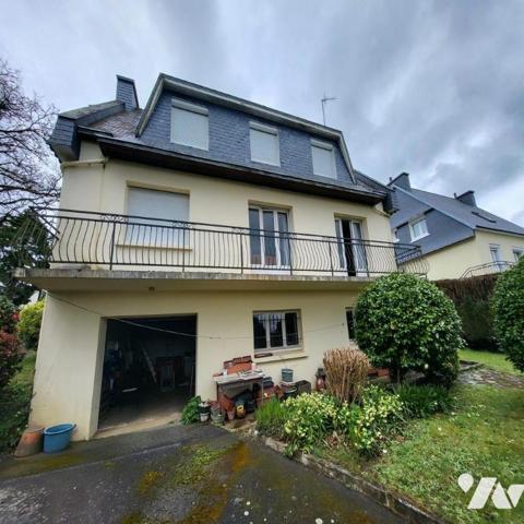 Maison d'habitation à vendre dans le centre de Châteauneuf du Faou, Finistère 29