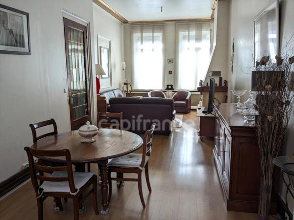 MAISON SEMI BOUGEOISE PROXIMITE CENTRE