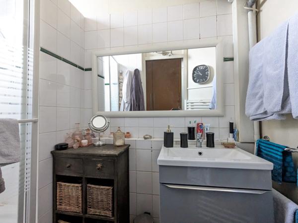 MAISON SEMI BOUGEOISE PROXIMITE CENTRE