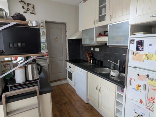 MAISON SEMI BOUGEOISE PROXIMITE CENTRE