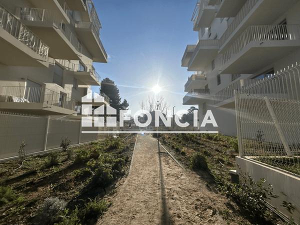 Location Appartement 4 pièces 82.33 m² - Marseille 13009