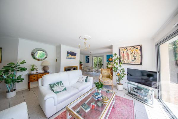 Maison à vendre  5 pièces - 126,90 m2 LE HAILLAN - 33