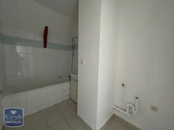 Appartement à louer 3 pièces 65.2m² Flers (61100)