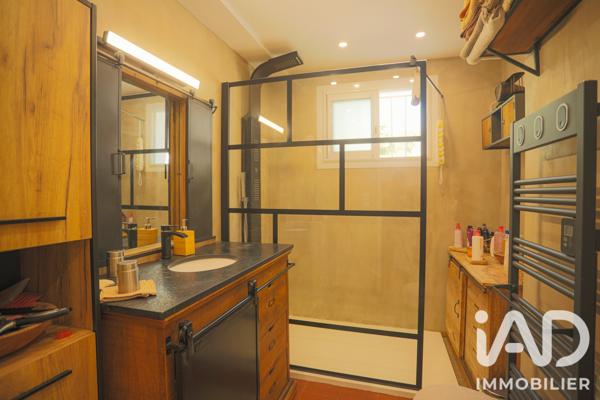 Maison à vendre 13 pièces 327 m² Allauch
