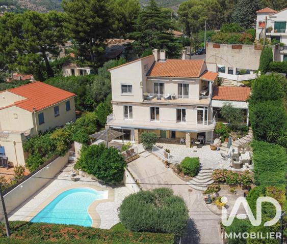 Maison à vendre 13 pièces 327 m² Allauch