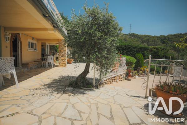 Maison à vendre 13 pièces 327 m² Allauch