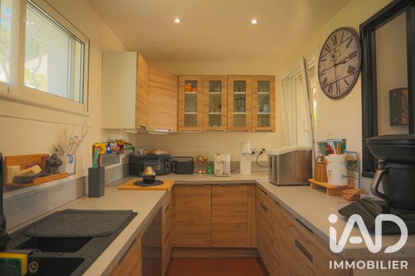 Maison à vendre 13 pièces 327 m² Allauch