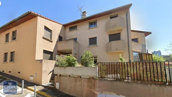 Appartement à louer 2 pièces 74.5m²