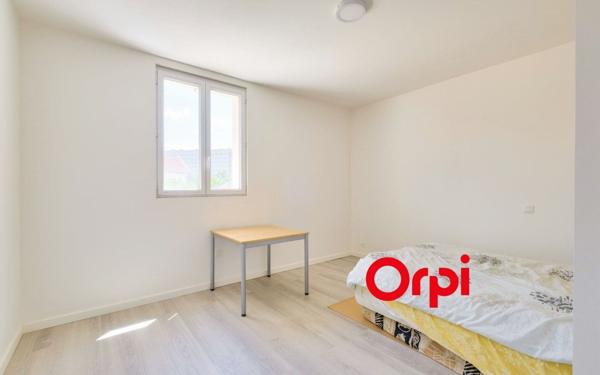 Maison à vendre    6 pièces •  Bron