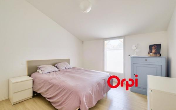 Maison à vendre    6 pièces •  Bron