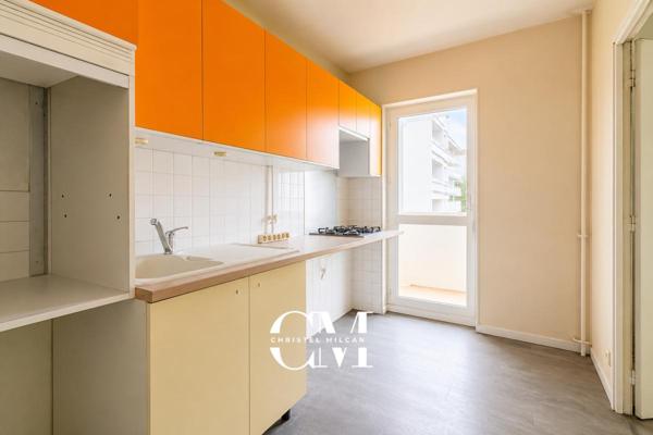 Appartement Le Bouscat centre  4 pièces 86 m2 parking et balcon
