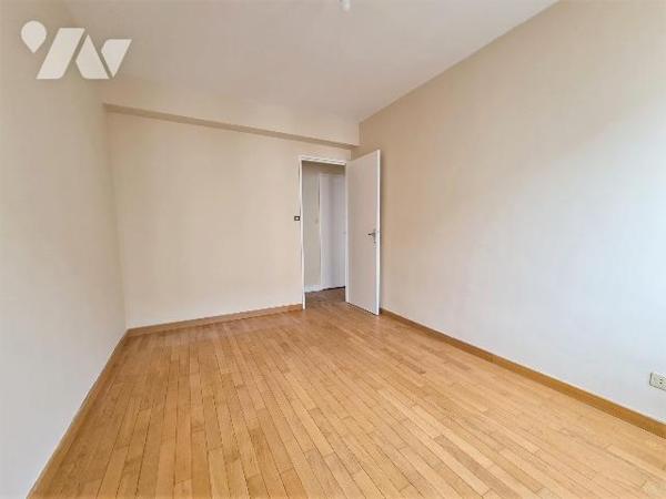 Appartement T5 au dernier étage à FRANCHEVILLE