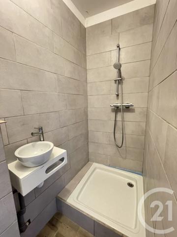 Immeuble à vendre  132 m 2   GRAULHET  - 81