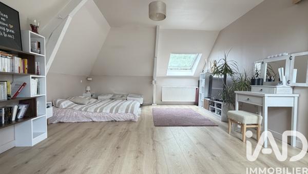 Maison à vendre 7 pièces 150,79 m² Vert-Saint-Denis