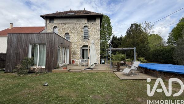Maison à vendre 7 pièces 150,79 m² Vert-Saint-Denis