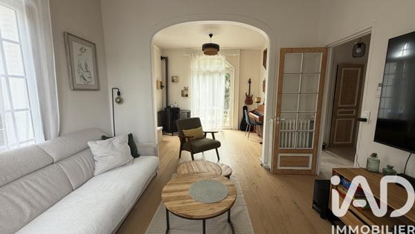 Maison à vendre 7 pièces 150,79 m² Vert-Saint-Denis