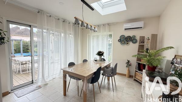 Maison à vendre 7 pièces 150,79 m² Vert-Saint-Denis