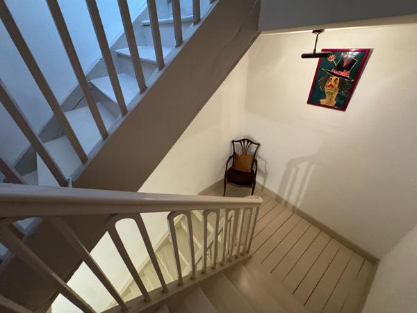 VASTE MAISON ANCIENNE RENOVEE AVEC JARDIN