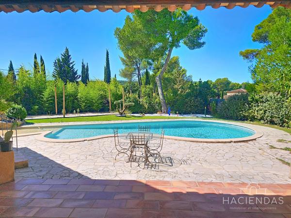 Ventabren (13122) La vie de famille provençale avec praticité et confort à 10 minutes d'aix