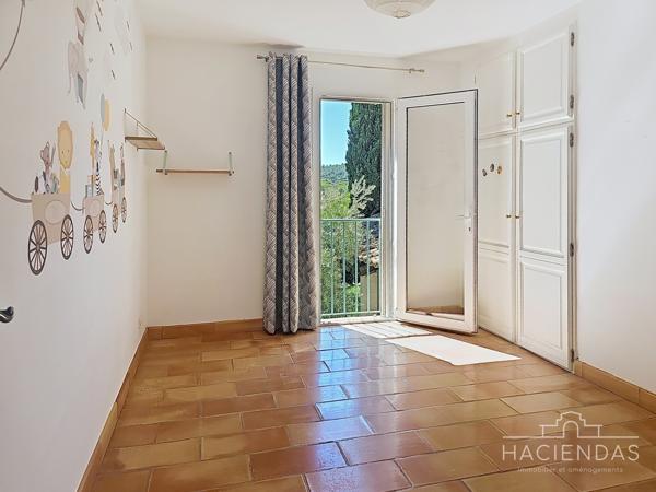 Ventabren (13122) La vie de famille provençale avec praticité et confort à 10 minutes d'aix