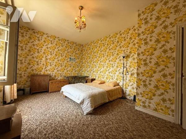 Maison à vendre à Plestin-les-Grèves (22310) 
Maison de caractère avec terrain constructible !...