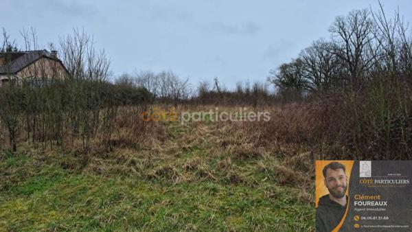 Vente
                Terrain2084 m² - LAHEYCOURT (55800)