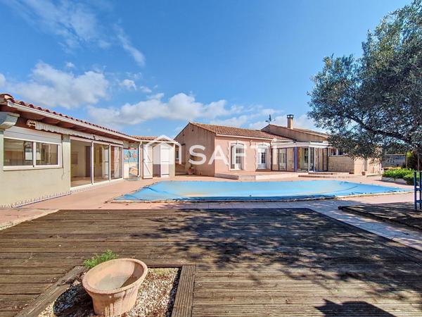 Plain-pied de 166m2 avec piscine et 3 garages