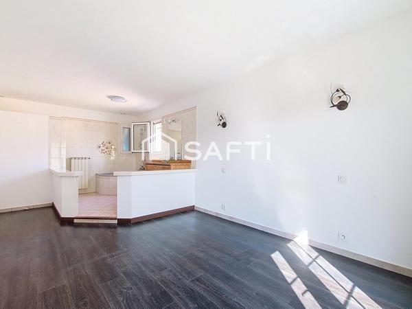 Plain-pied de 166m2 avec piscine et 3 garages