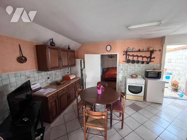 Vous recherchez une maison avec du potentiel à personnaliser selon vos envies ? Cette maison in...