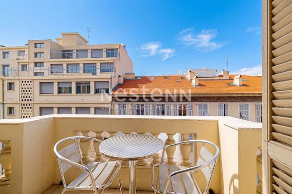 Port de Nice appartement 2 /3 pièces d'environ 75m2  à vendre à Nice  - Exclusivité Nestenn Nice Port