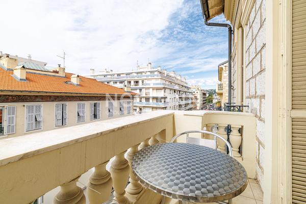 Port de Nice appartement 2 /3 pièces d'environ 75m2  à vendre à Nice  - Exclusivité Nestenn Nice Port