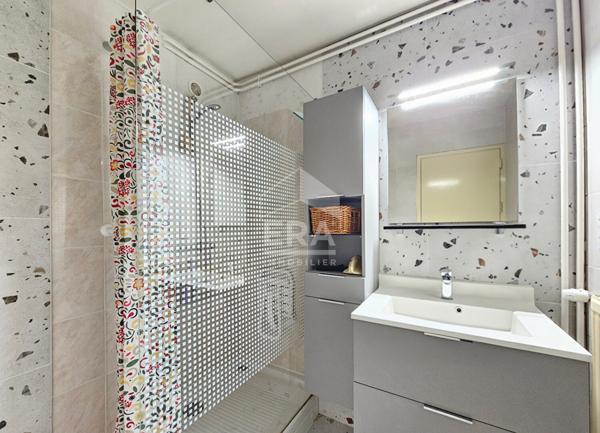 Appartement Angouleme 5 pièce(s) 134.55 m2