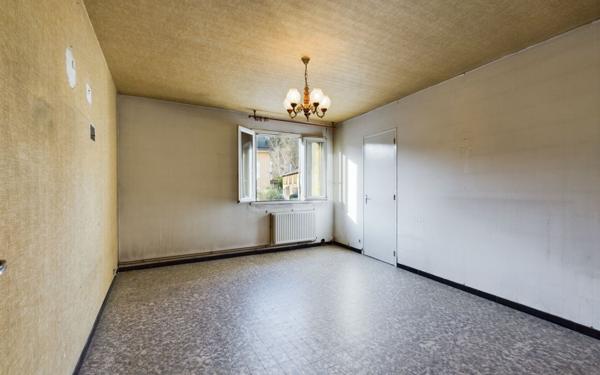 Maison à vendre    5 pièces • 140,98 m2 Vinay